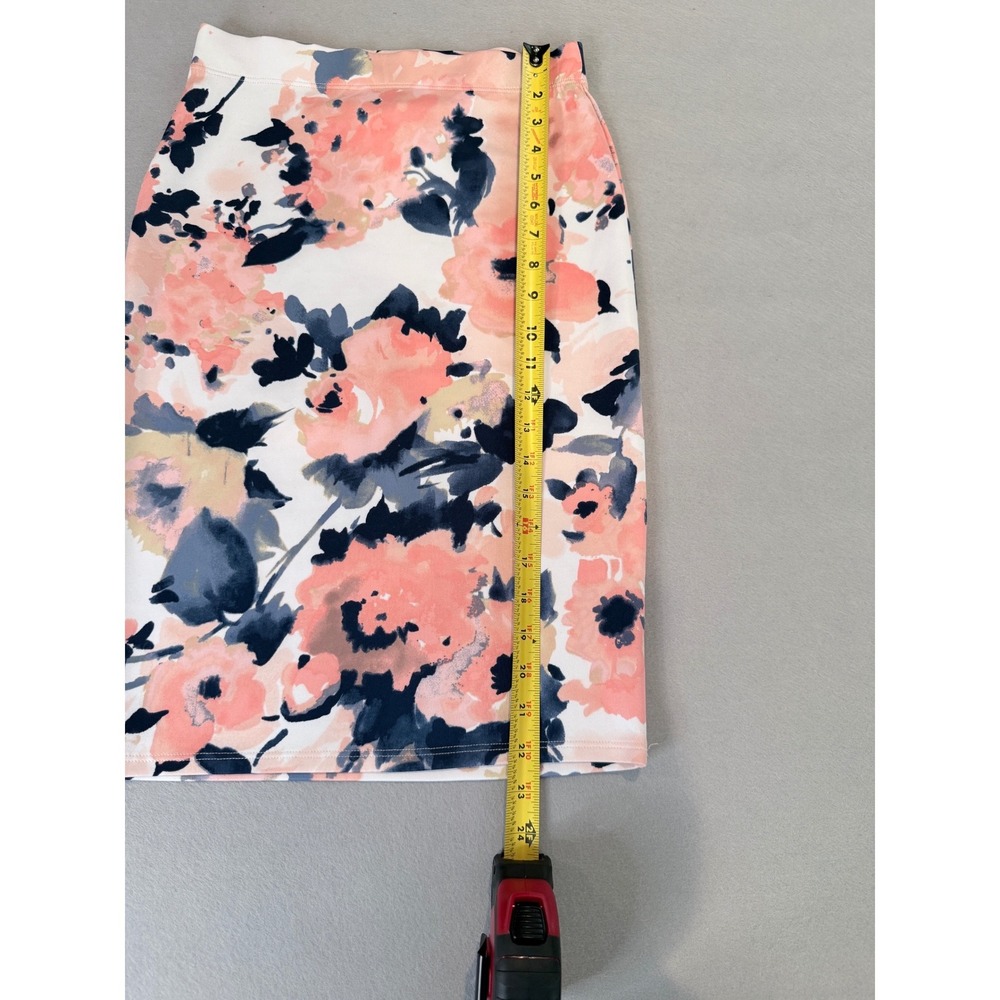 Lara Fashion Floral Pencil Skirt Peach Navy Blue Knee Length Small - Picture 3 of 3